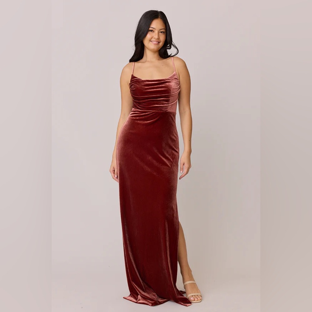 Reverly Skye Velvet Dress - Rust - Size: 8